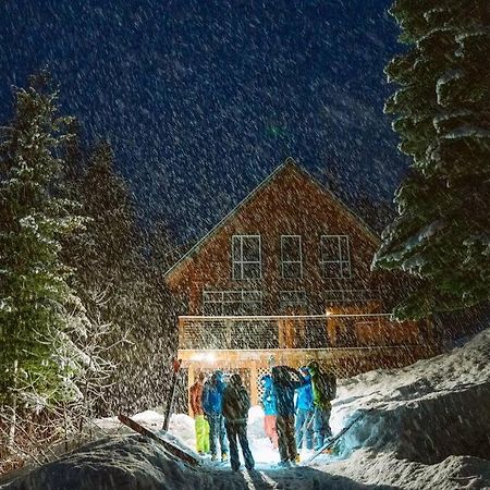 Hot Tub Cool Views: Roaring Creek Cabin Leavenworth Exterior photo